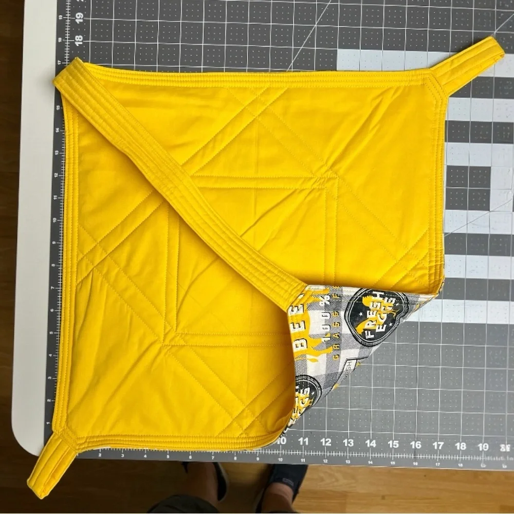 Hand Crafted Casserole Carrier Quilted Reversible Pie Plate Carrier Farmhouse